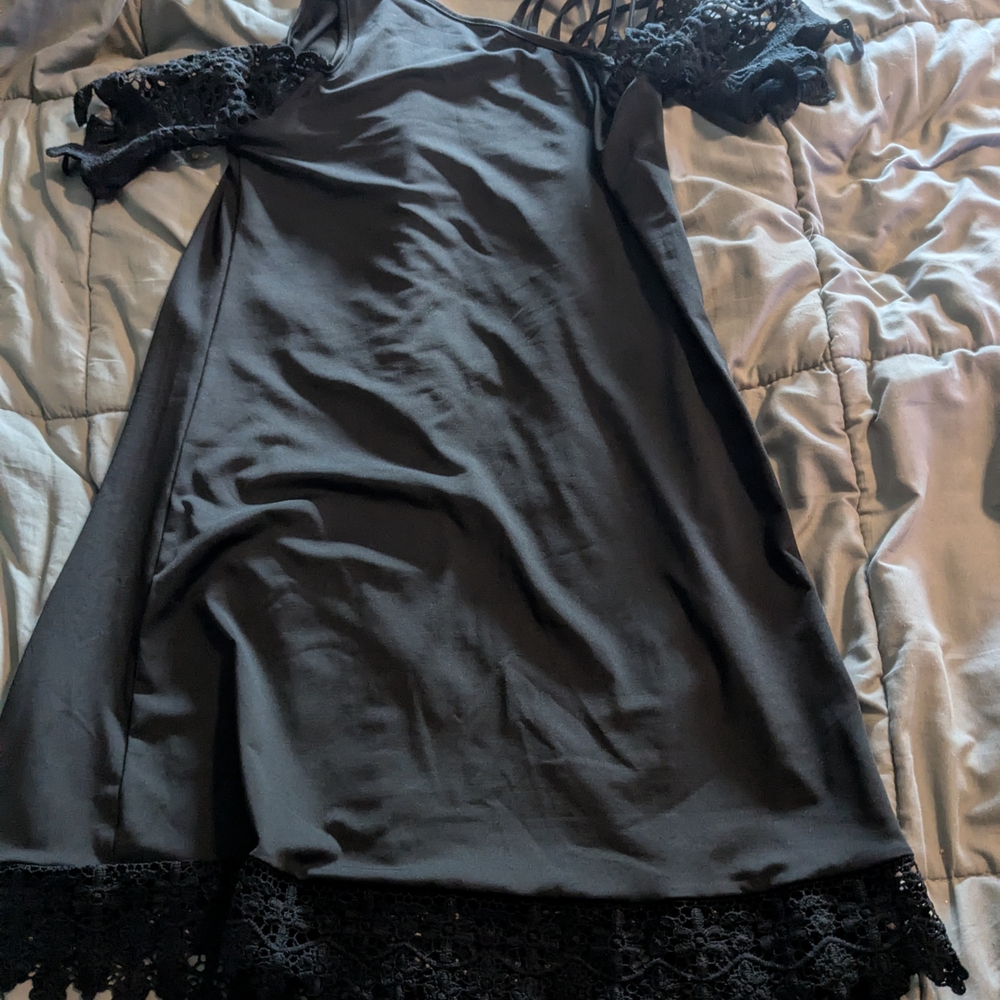Elegant Black Dress with Lace Sleeves